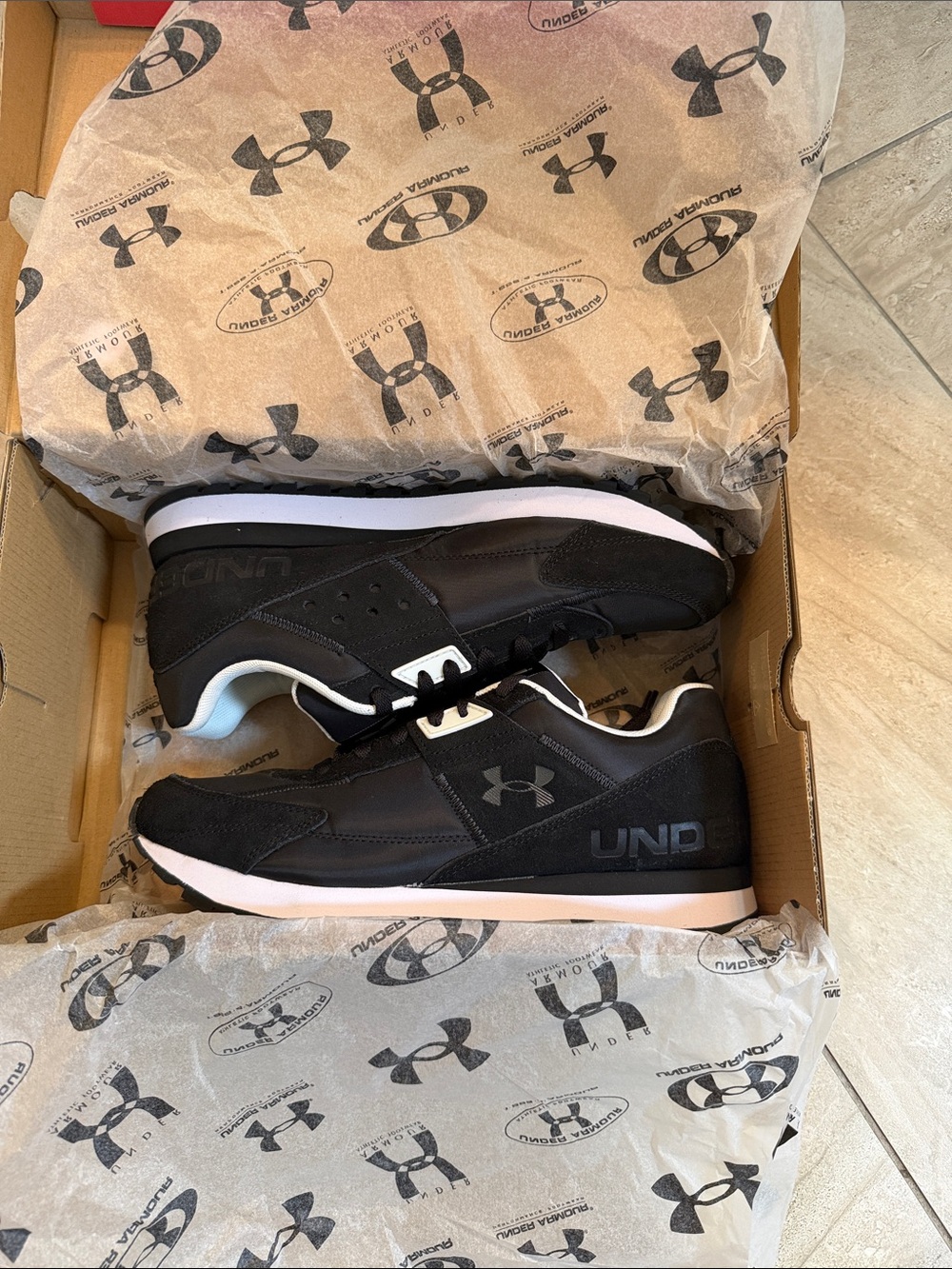 Under Armour Men's Black/White UA Essential Runner Sneakers